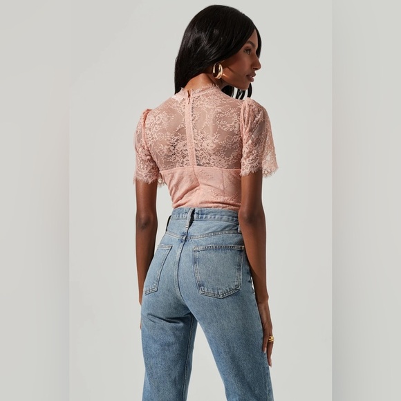 NWOT Astr Lacie Illusion Lace Bodysuit in Dusty Pink Bustier Bodysuit Sz XL - Picture 3 of 12